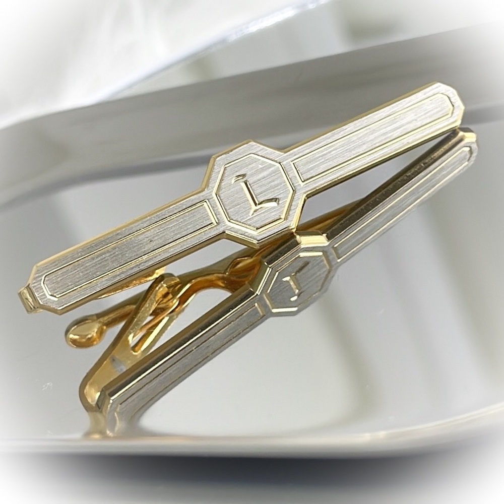 💕Beautiful 2 Tone Vintage Initial L Tie Clip💕